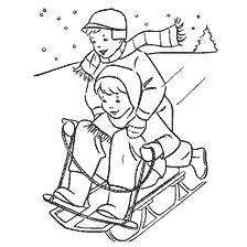 Les enfants jouent dans la neige, traîneau