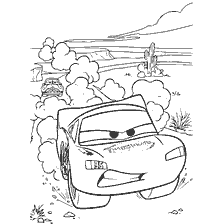 página para colorear: Imagen para colorear de McQueen de la película Cars, adelante en la pista