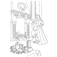 coloriage: La princesse Aurora décore la cheminée pour les vacances du Nouvel An.
